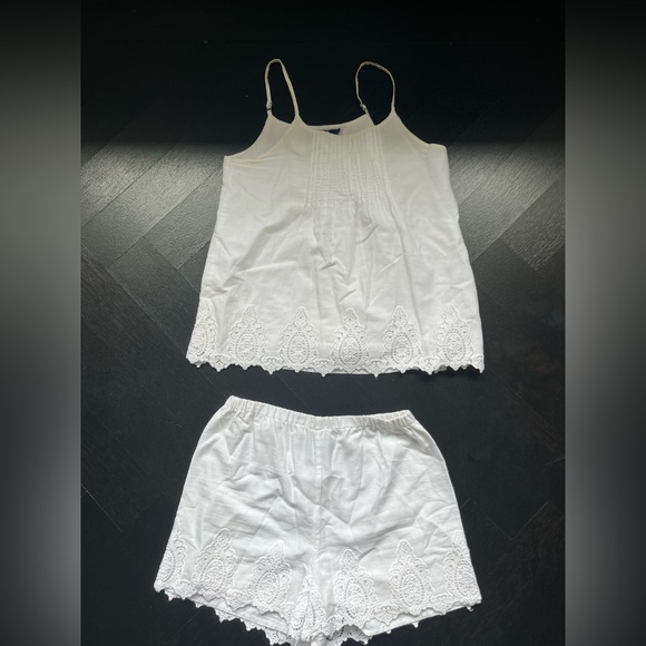 White Polo Ralph Lauren girls matching set(shorts and elegant tank top)